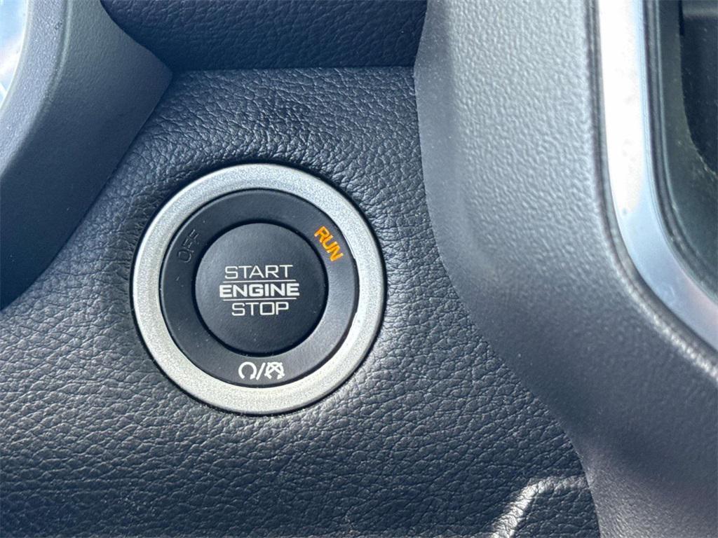 used 2025 Ram 1500 car, priced at $39,000