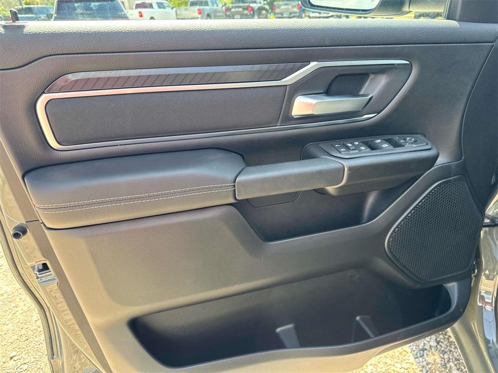 new 2025 Ram 1500 car, priced at $52,737