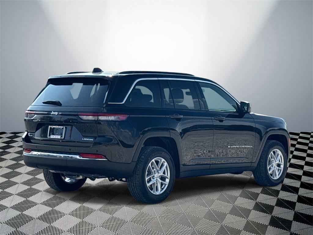new 2025 Jeep Grand Cherokee car, priced at $42,168