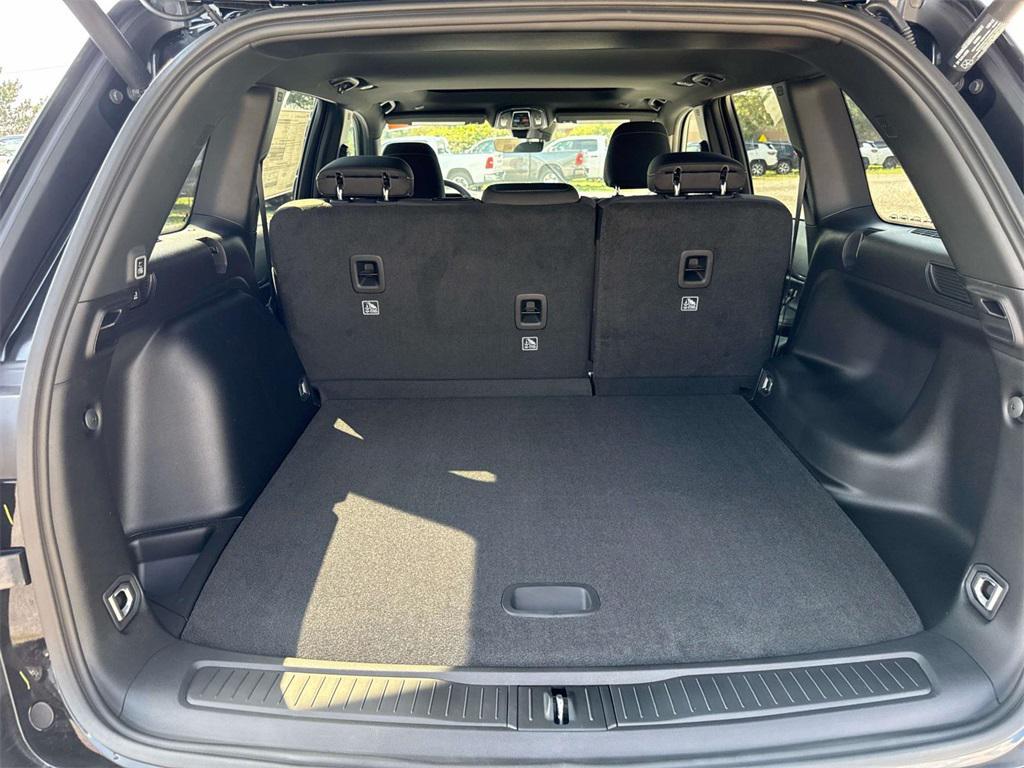 new 2025 Jeep Grand Cherokee car, priced at $42,168