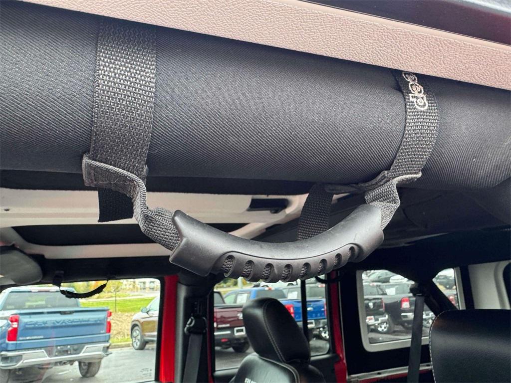 used 2015 Jeep Wrangler Unlimited car, priced at $15,500
