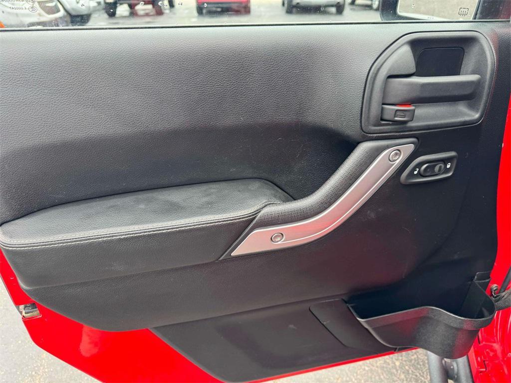 used 2015 Jeep Wrangler Unlimited car, priced at $15,500