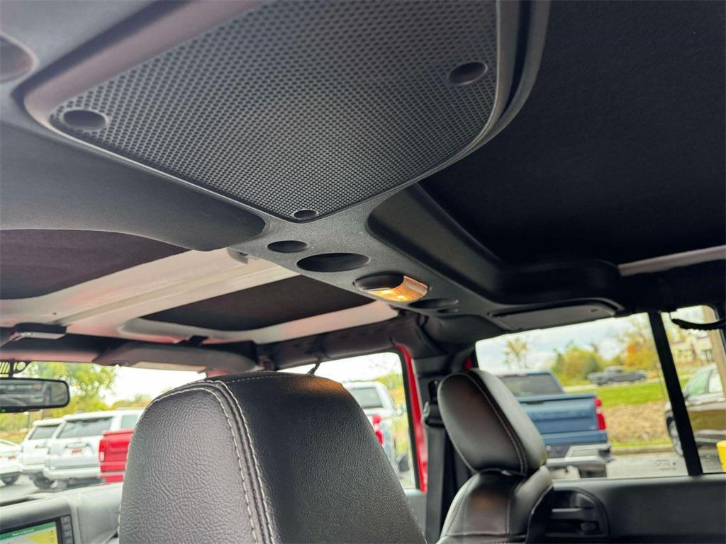 used 2015 Jeep Wrangler Unlimited car, priced at $15,500