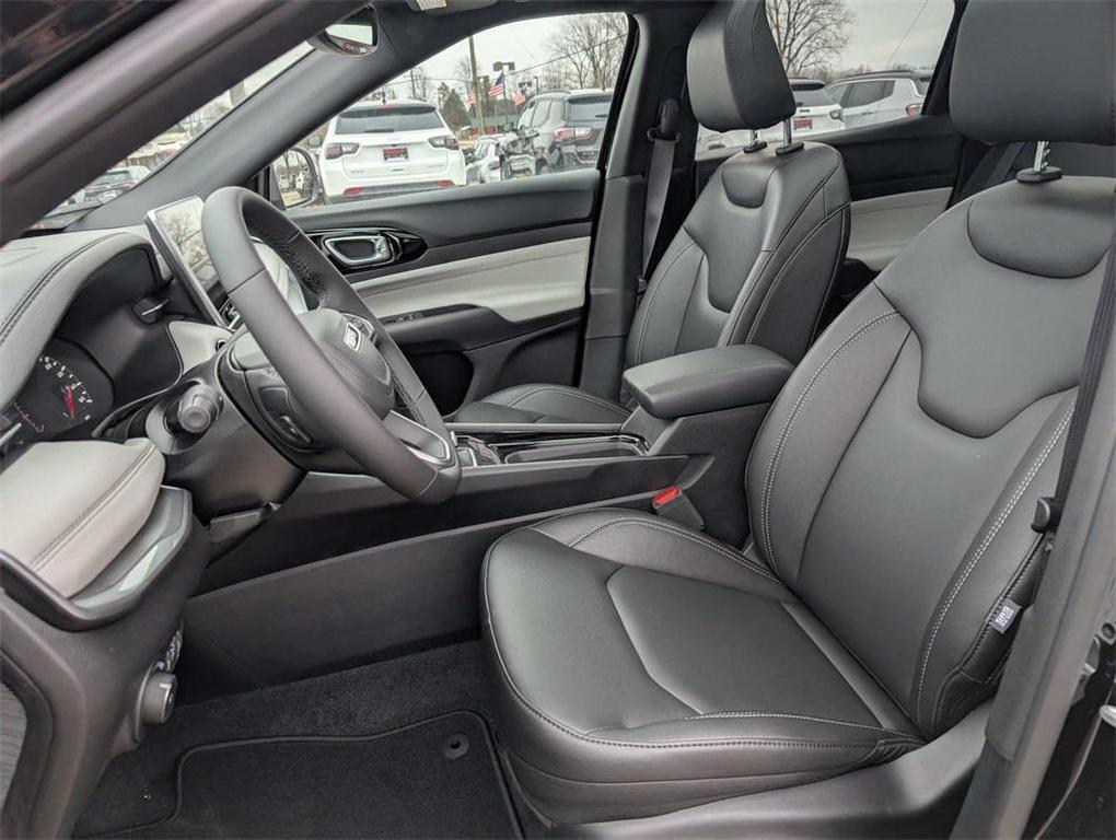 new 2025 Jeep Compass car, priced at $35,467