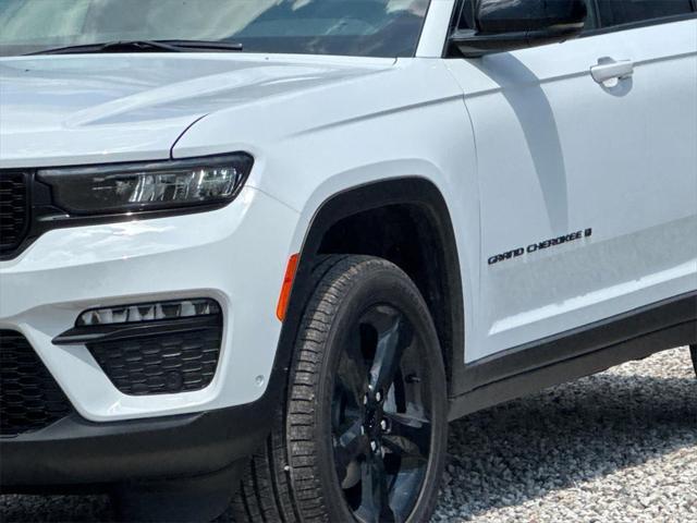 new 2025 Jeep Grand Cherokee car, priced at $51,928