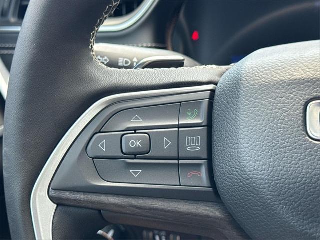 new 2025 Jeep Grand Cherokee car, priced at $51,928
