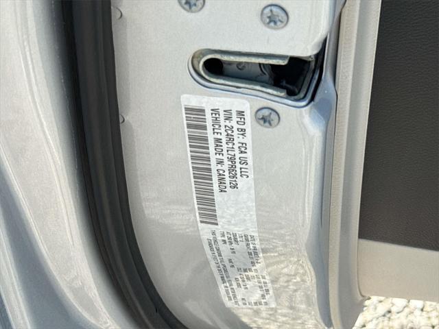 used 2023 Chrysler Pacifica Hybrid car, priced at $25,000