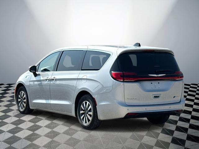 used 2023 Chrysler Pacifica Hybrid car, priced at $25,000