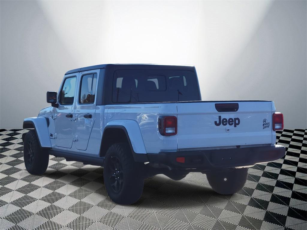 used 2022 Jeep Gladiator car, priced at $33,800