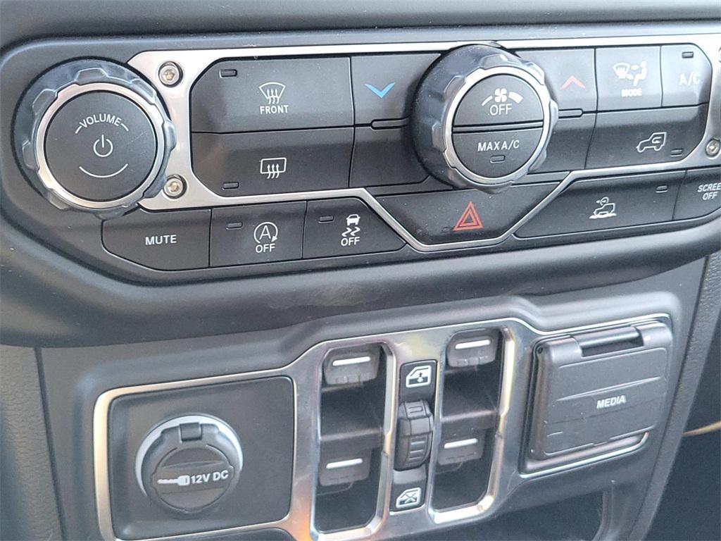 used 2022 Jeep Gladiator car, priced at $33,800