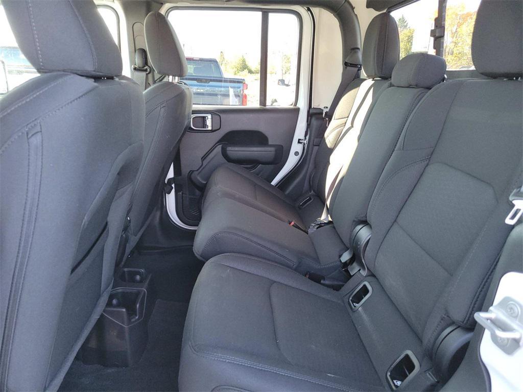 used 2022 Jeep Gladiator car, priced at $33,800