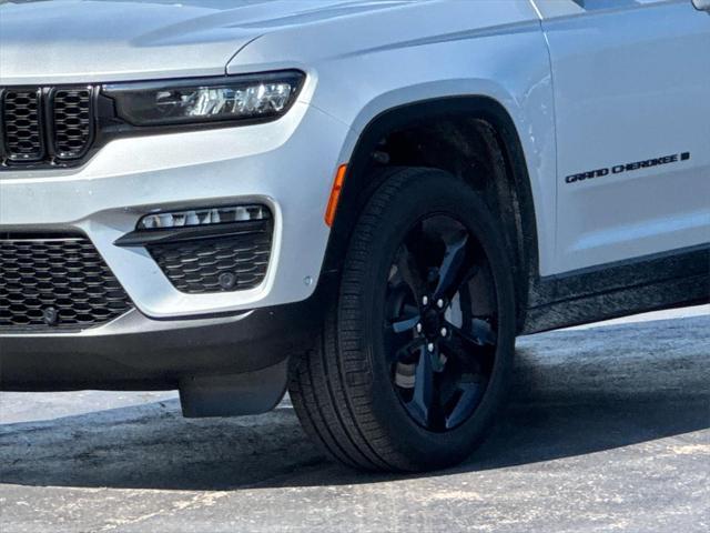 new 2025 Jeep Grand Cherokee car, priced at $52,438