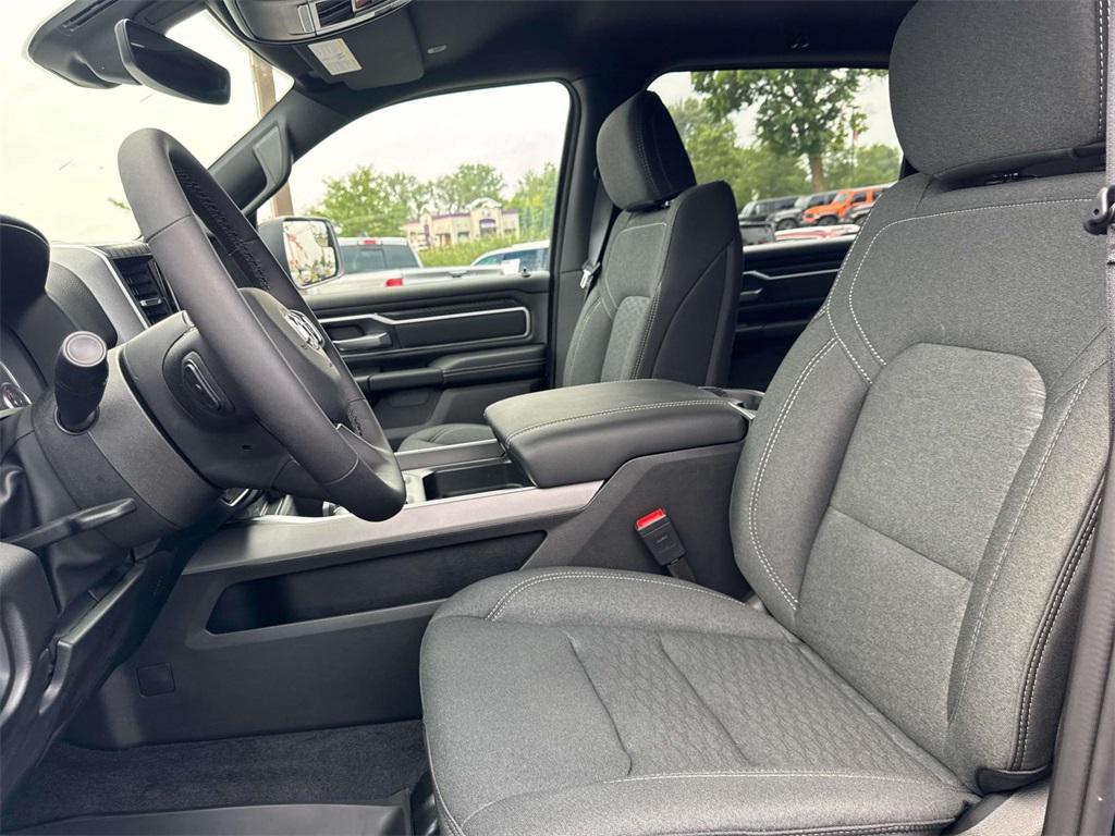 new 2025 Ram 1500 car, priced at $54,285