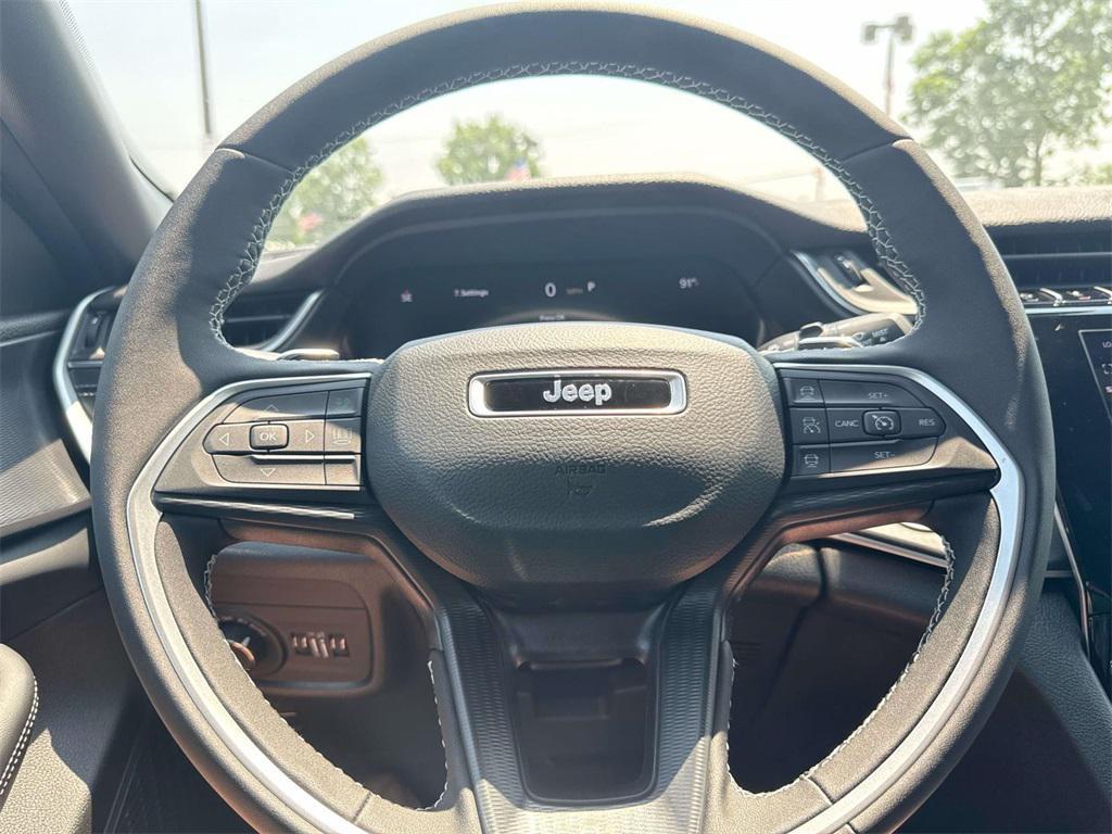 new 2025 Jeep Grand Cherokee L car, priced at $46,859