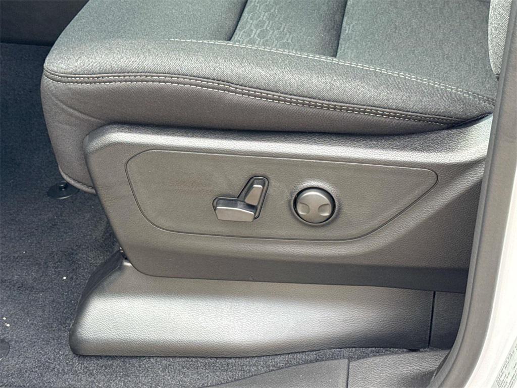 new 2025 Ram 1500 car, priced at $54,554