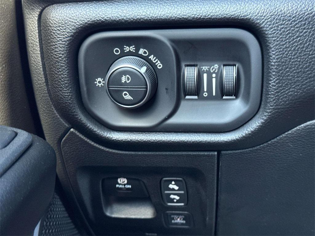 new 2025 Ram 1500 car, priced at $54,616