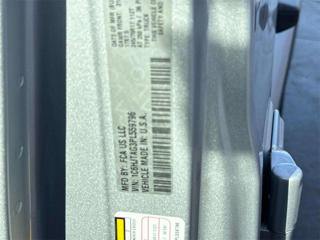 used 2023 Jeep Gladiator car, priced at $28,500