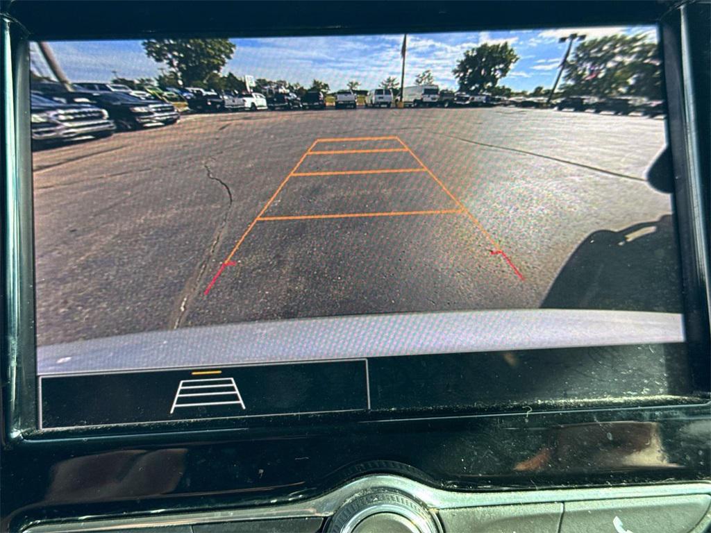 used 2021 Chevrolet Traverse car, priced at $17,995