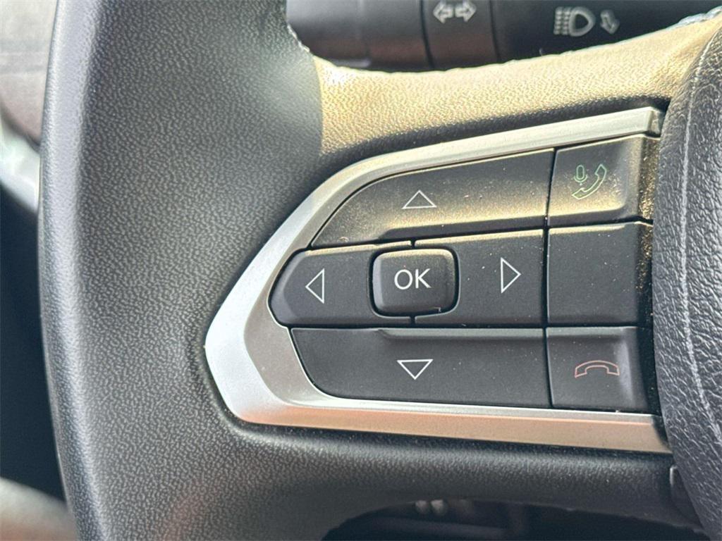 used 2022 Jeep Compass car, priced at $16,200