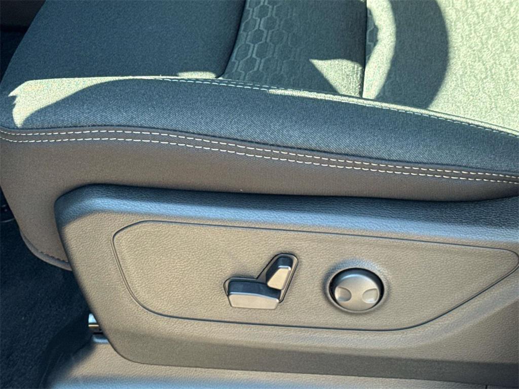 new 2025 Ram 1500 car, priced at $52,680