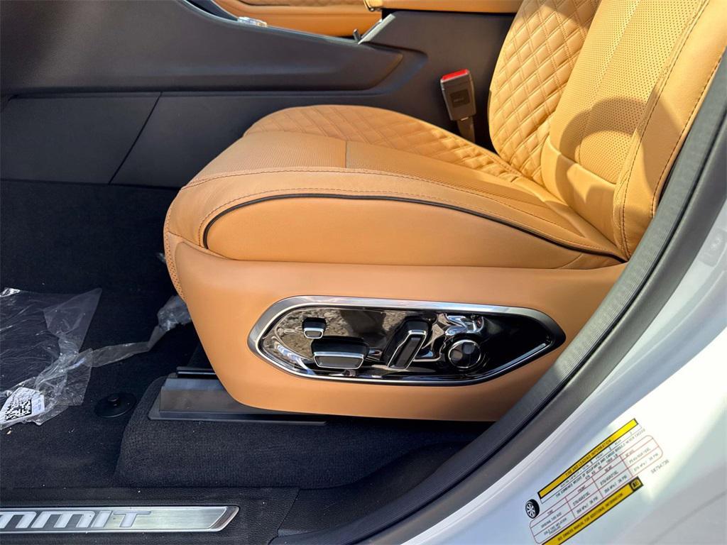 new 2025 Jeep Grand Cherokee car, priced at $59,861