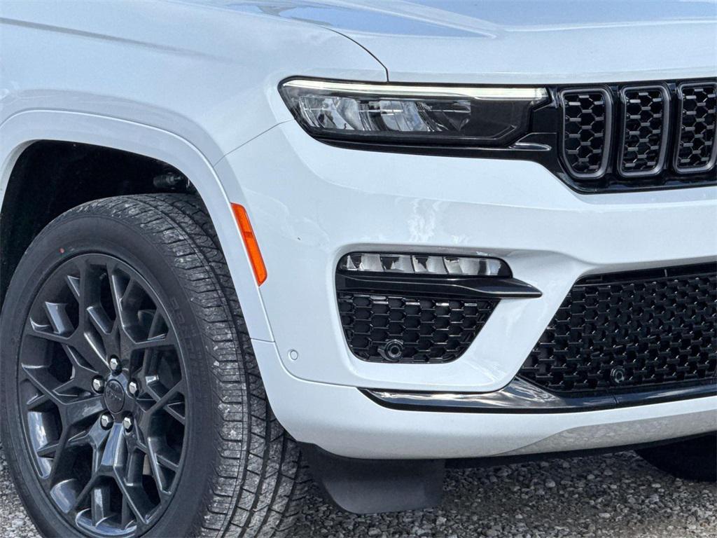 new 2025 Jeep Grand Cherokee car, priced at $59,861