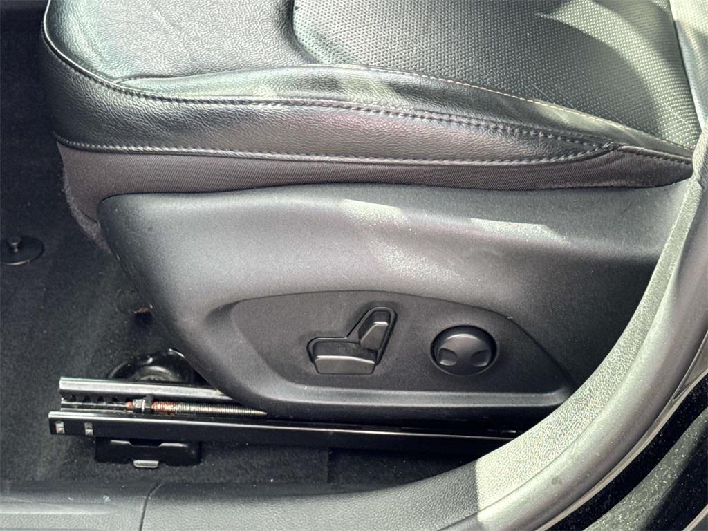 used 2022 Jeep Compass car, priced at $21,500