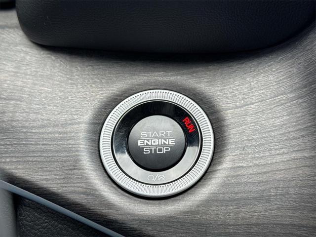 new 2025 Jeep Grand Cherokee L car, priced at $47,318