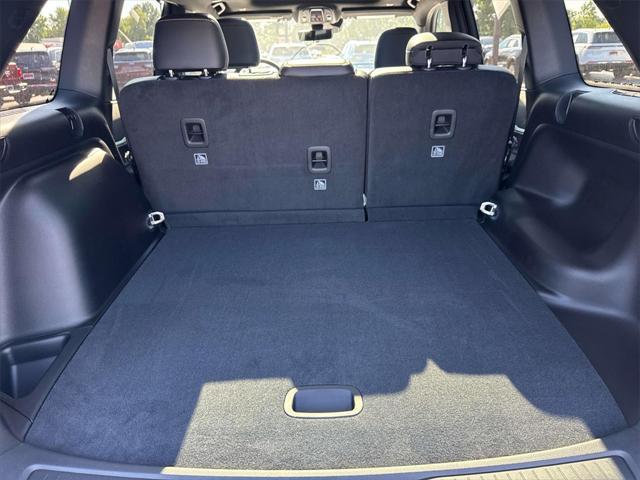 new 2025 Jeep Grand Cherokee car, priced at $52,438