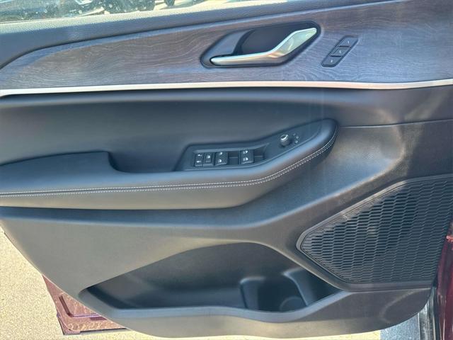 new 2025 Jeep Grand Cherokee car, priced at $52,438