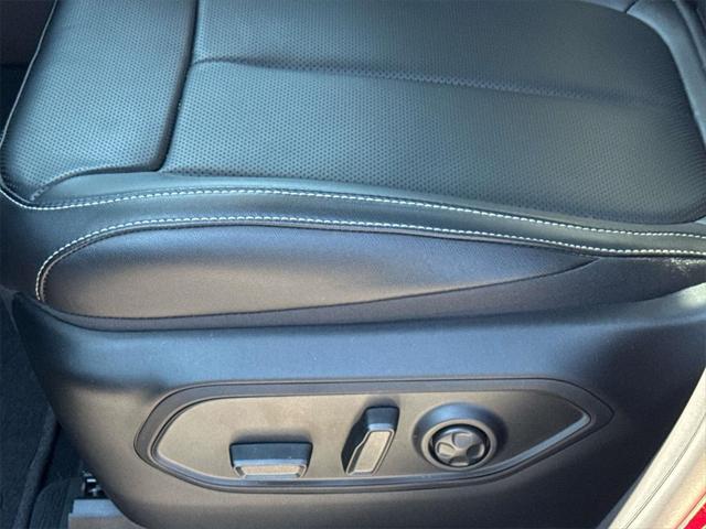 new 2025 Jeep Grand Cherokee car, priced at $52,438