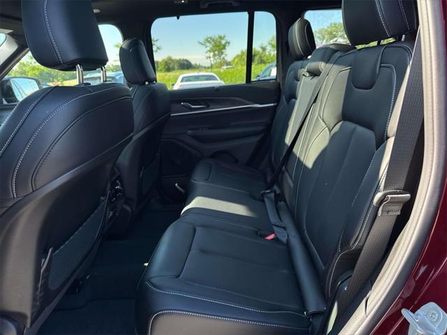 new 2025 Jeep Grand Cherokee car, priced at $52,438