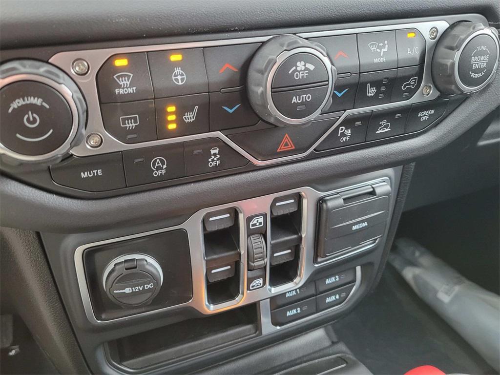 new 2025 Jeep Wrangler car, priced at $57,550