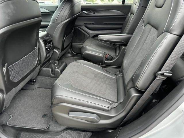 new 2024 Jeep Grand Cherokee L car, priced at $47,086