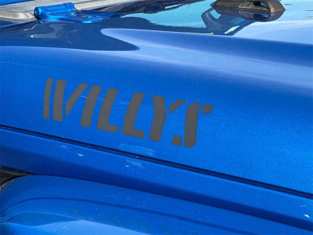 used 2021 Jeep Gladiator car, priced at $21,995