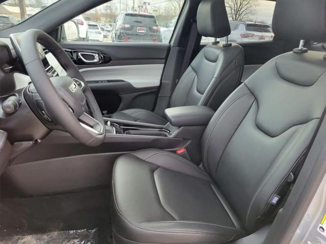 new 2025 Jeep Compass car, priced at $35,467