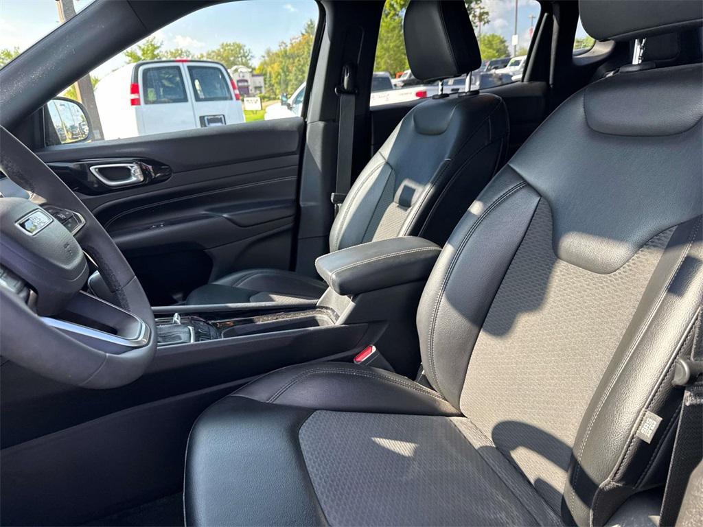 used 2022 Jeep Compass car, priced at $21,000