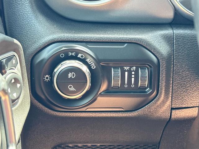 used 2021 Jeep Gladiator car, priced at $32,400