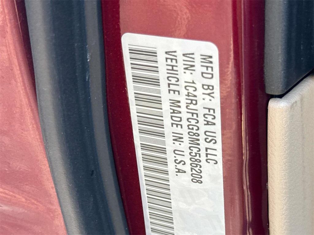 used 2021 Jeep Grand Cherokee car, priced at $26,500