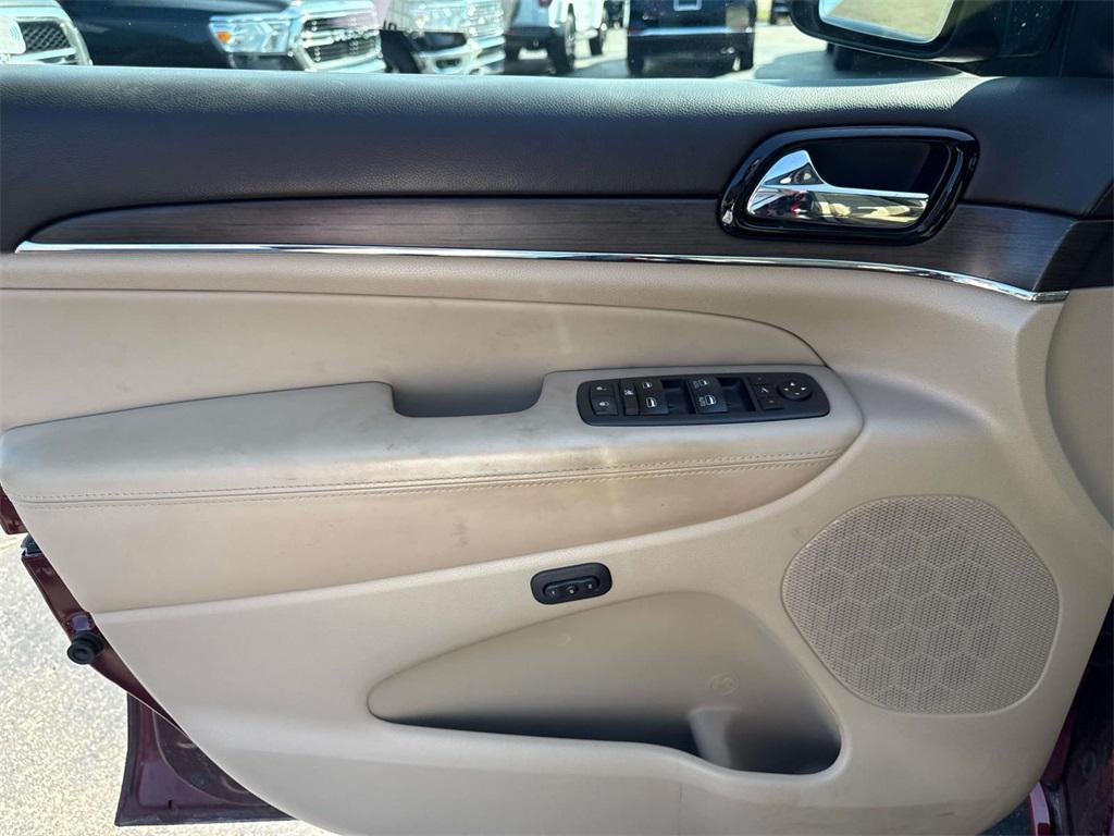 used 2021 Jeep Grand Cherokee car, priced at $26,500