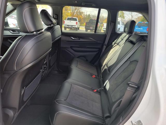 new 2025 Jeep Grand Cherokee car, priced at $43,784