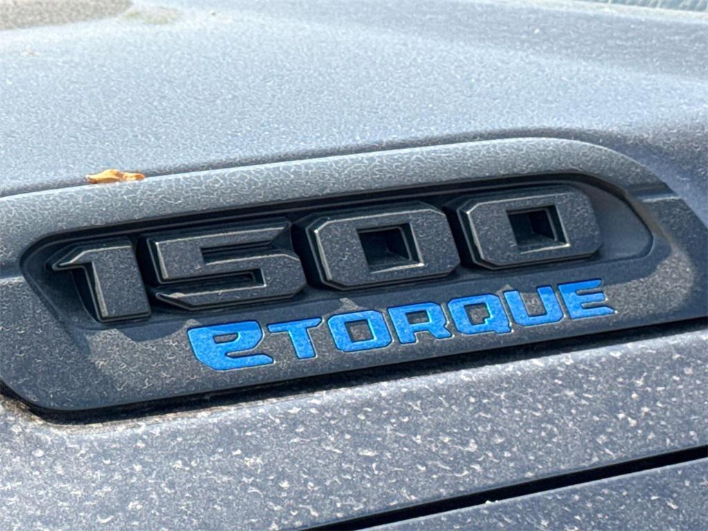 new 2025 Ram 1500 car, priced at $53,978