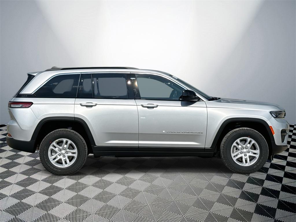 new 2025 Jeep Grand Cherokee car, priced at $41,526
