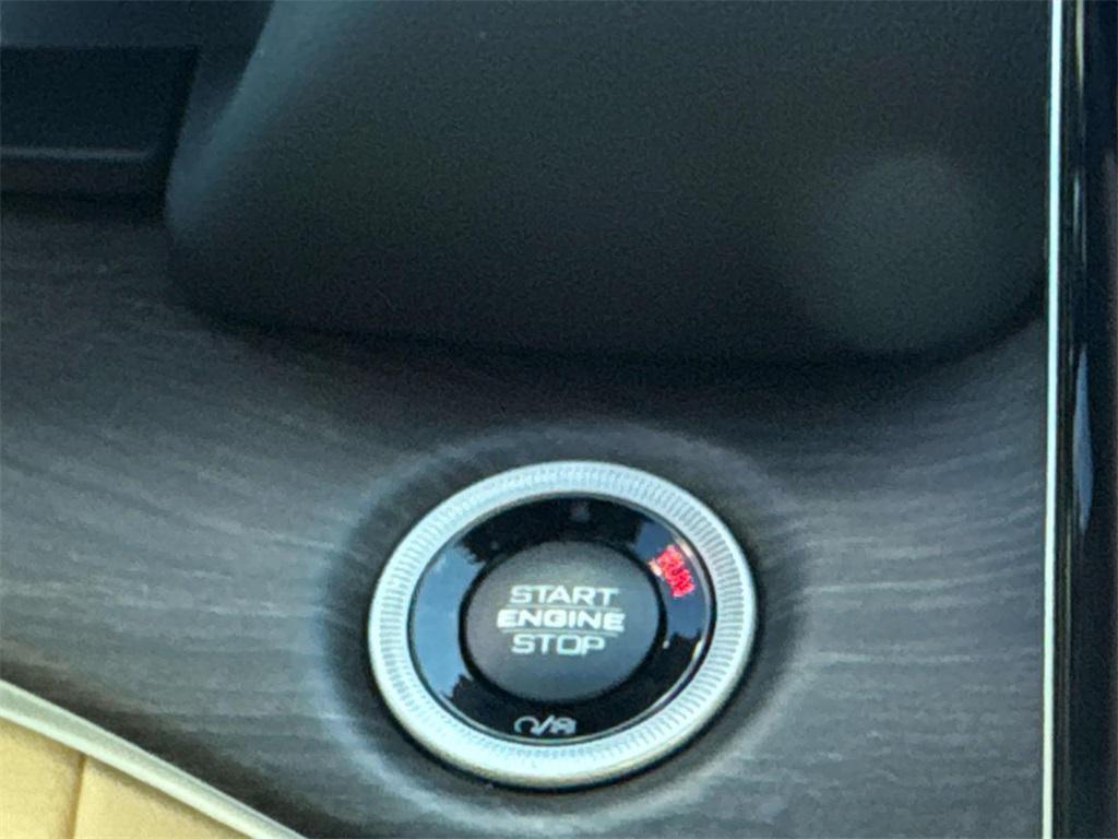 new 2025 Jeep Grand Cherokee car, priced at $56,060