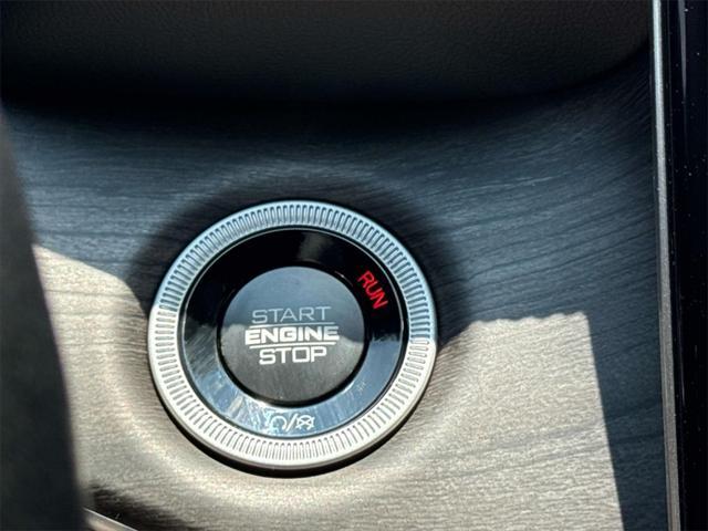 new 2025 Jeep Grand Cherokee car, priced at $52,438