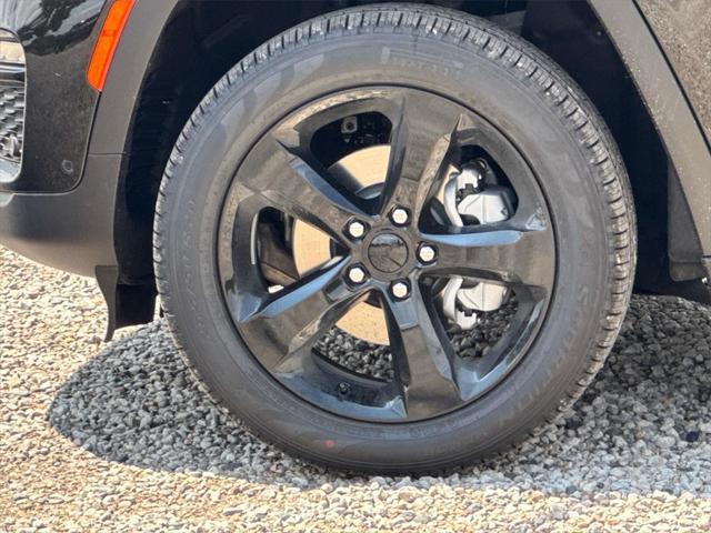 new 2025 Jeep Grand Cherokee car, priced at $52,438
