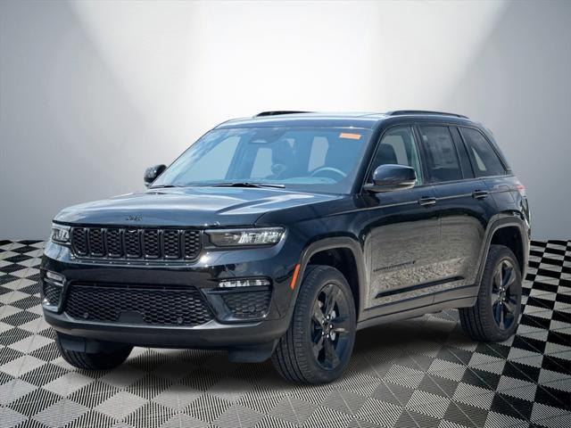 new 2025 Jeep Grand Cherokee car, priced at $52,438
