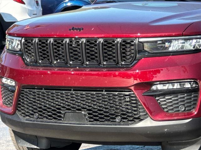 new 2025 Jeep Grand Cherokee car, priced at $52,438