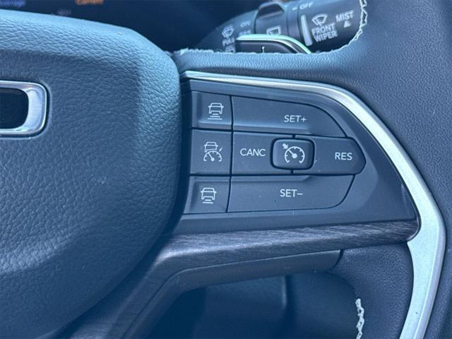 new 2025 Jeep Grand Cherokee car, priced at $52,438