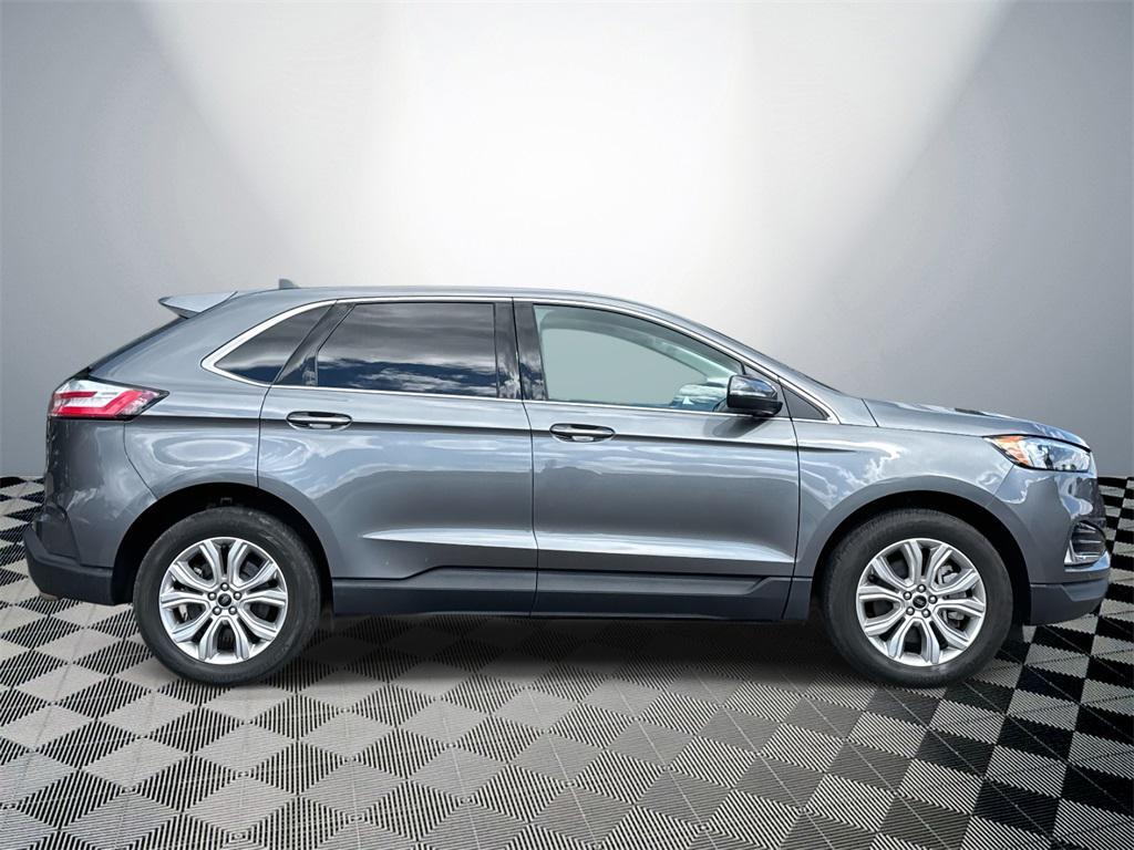 used 2023 Ford Edge car, priced at $25,000